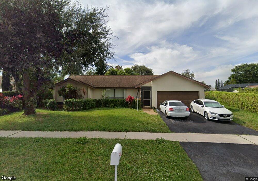 19085 Westbrook Dr, Boca Raton, FL 33434 - photo 1