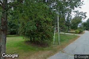 15 Kennis St, Lisbon Falls, ME 04252