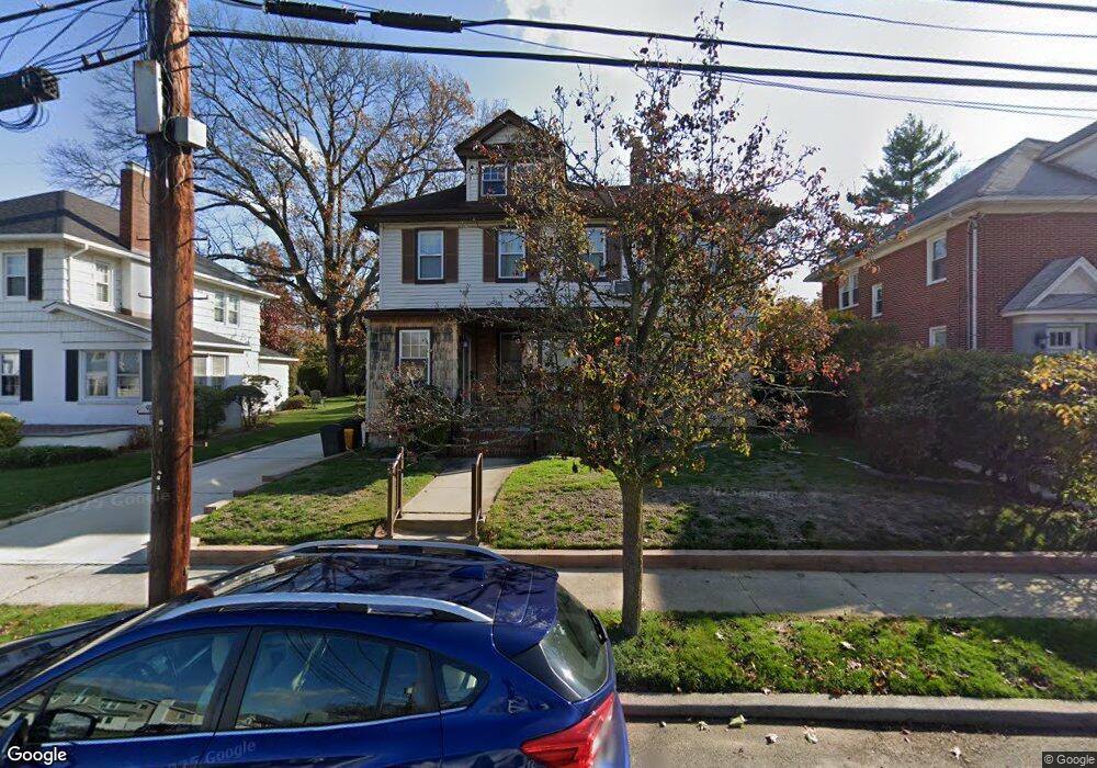 799 Hampton Rd, Woodmere, NY 11598 - photo 1