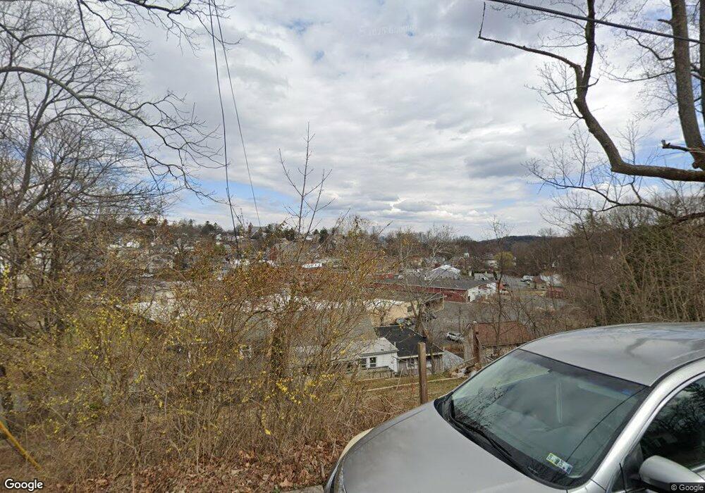 106 W Fairview St, Mohnton, PA 19540 - photo 1