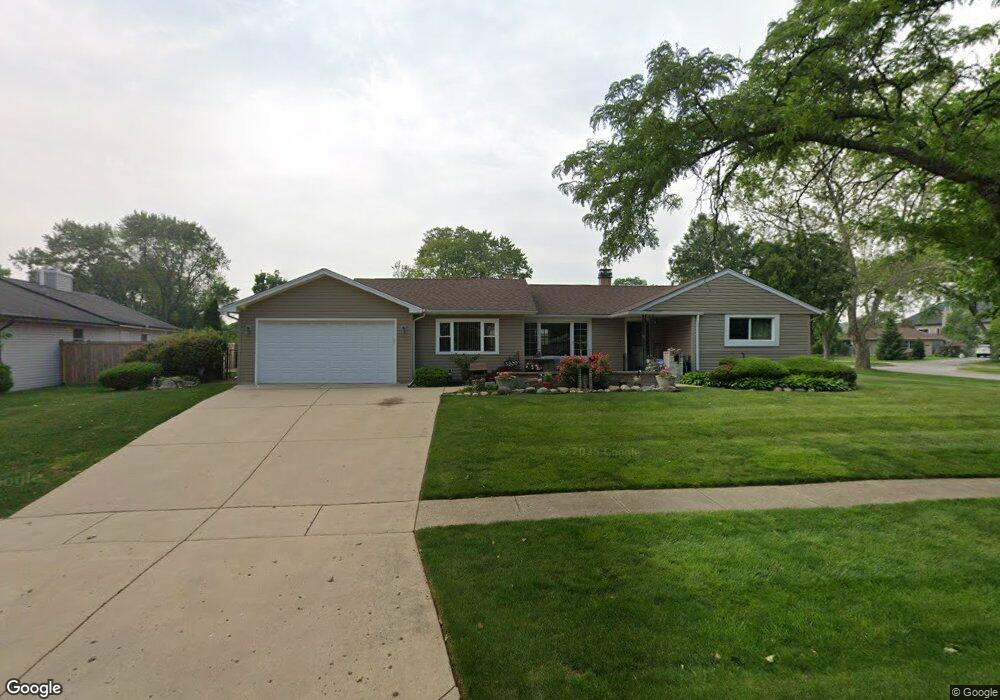 3809 Bobwhite Ln, Rolling Meadows, IL 60008 - photo 1