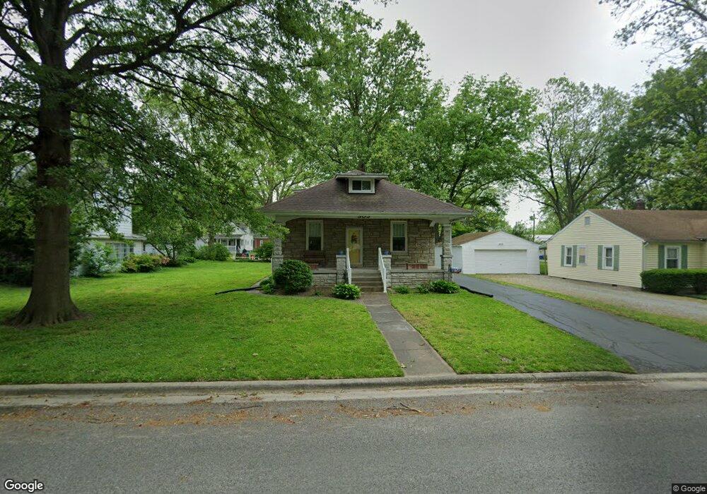 305 W Phillips St, Freeburg, IL 62243 - photo 1