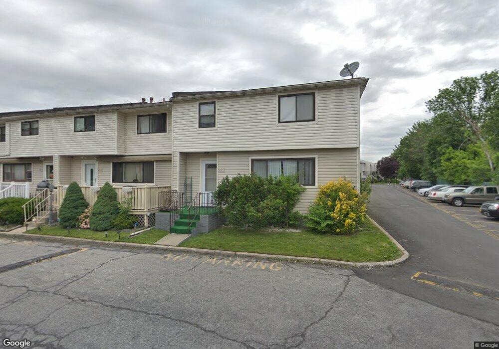 477 Willow Rd E unit 2, Staten Island, NY 10314 - photo 1