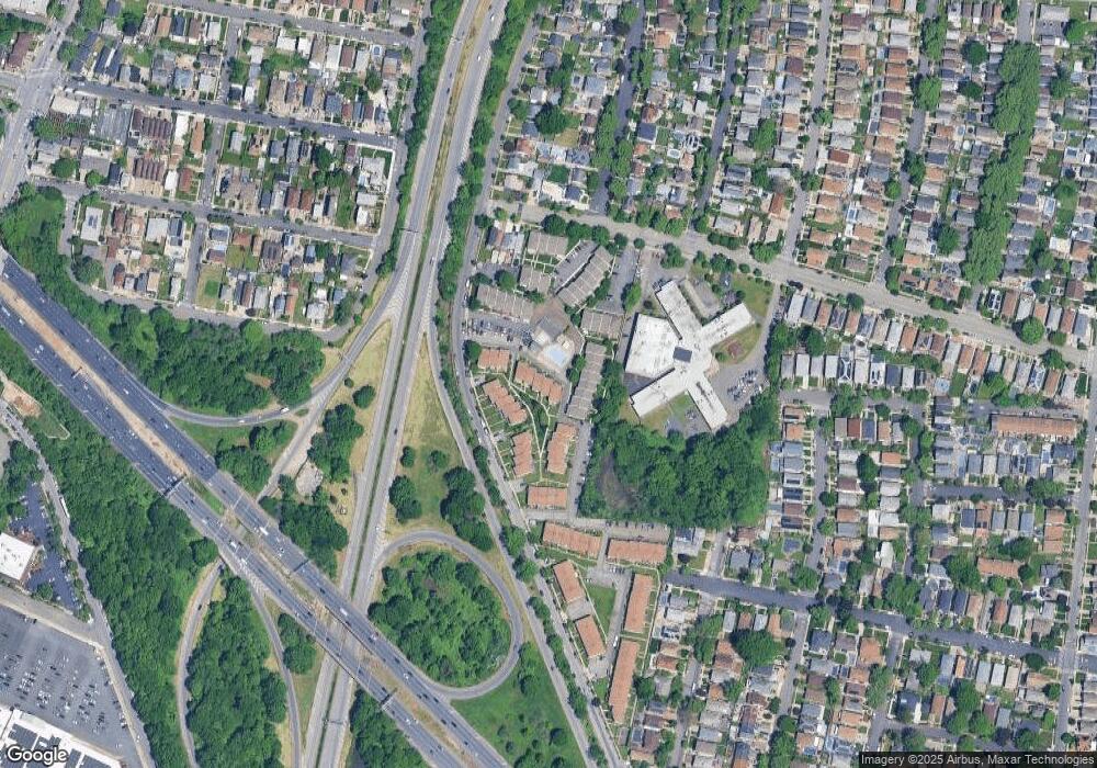 429 Willow Rd E unit 1, Staten Island, NY 10314 - photo 1