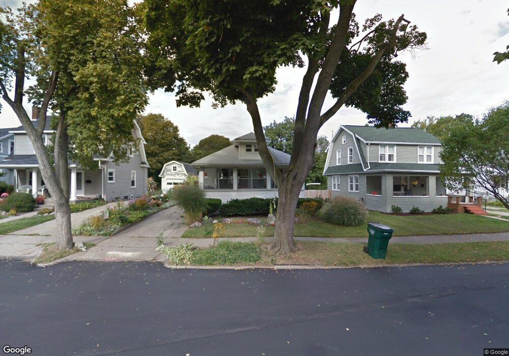 2416 Strathmore Rd, Lansing, MI 48910 - photo 1