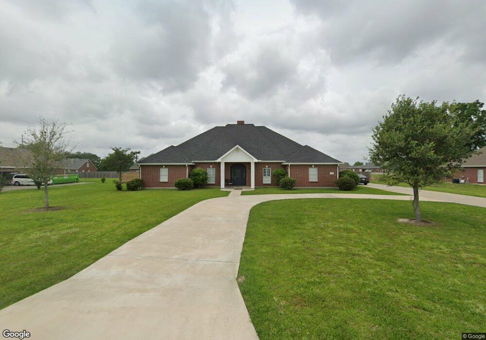 5390 E Crestview Dr, Lake Charles, LA 70605 - photo 1