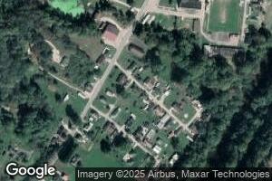 12 Guyan St, Branchland, WV 25506