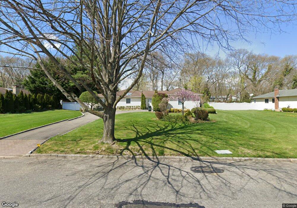 31 Gallatin Dr, Dix Hills, NY 11746 - photo 1