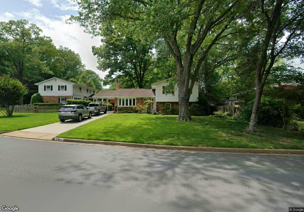 3304 Mill Springs Dr, Fairfax, VA 22031 - photo 1