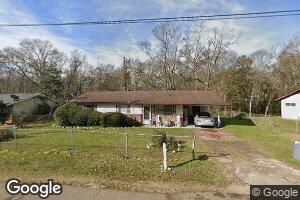104 Lee St, Hazlehurst, MS 39083