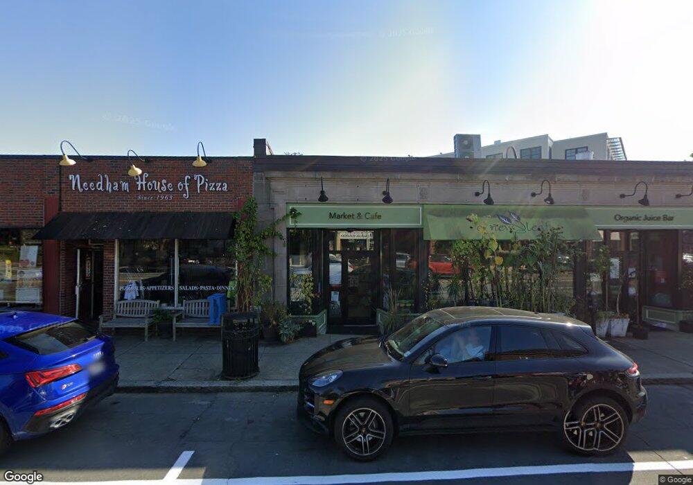 916 Great Plain Ave unit 4, Needham, MA 02492 - photo 1