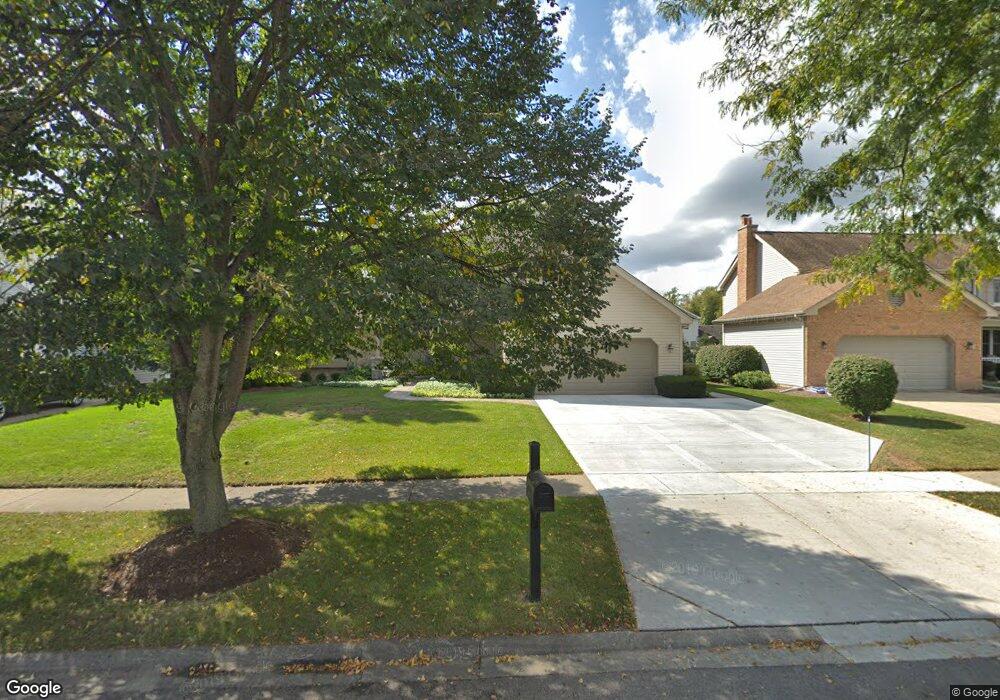 2011 Aspen Dr, Algonquin, IL 60102 - photo 1