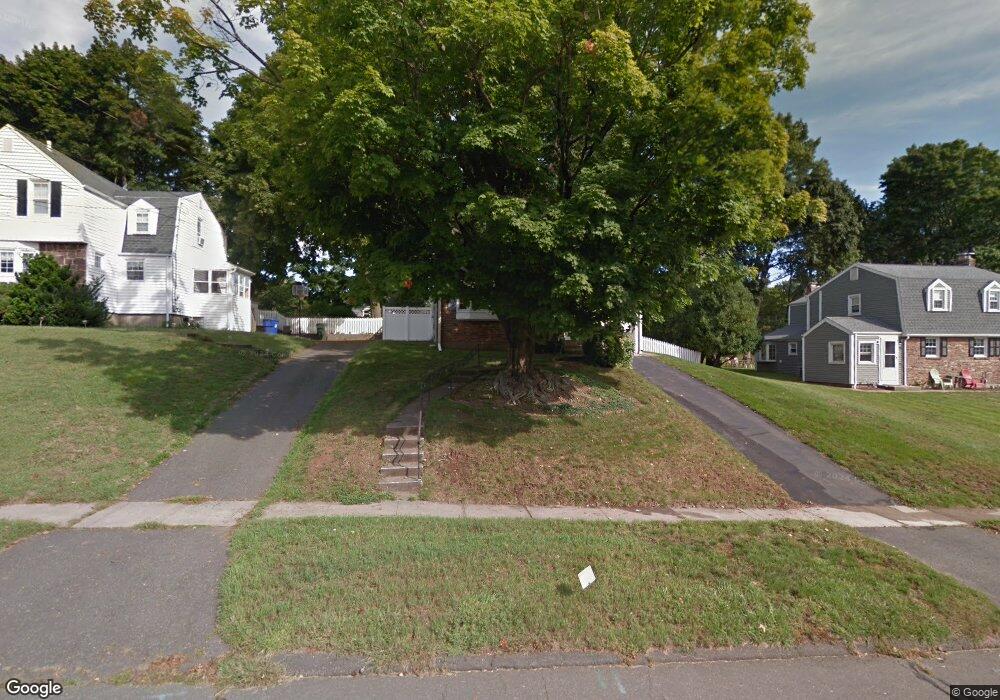 90 Cheney Ln, Newington, CT 06111 - photo 1