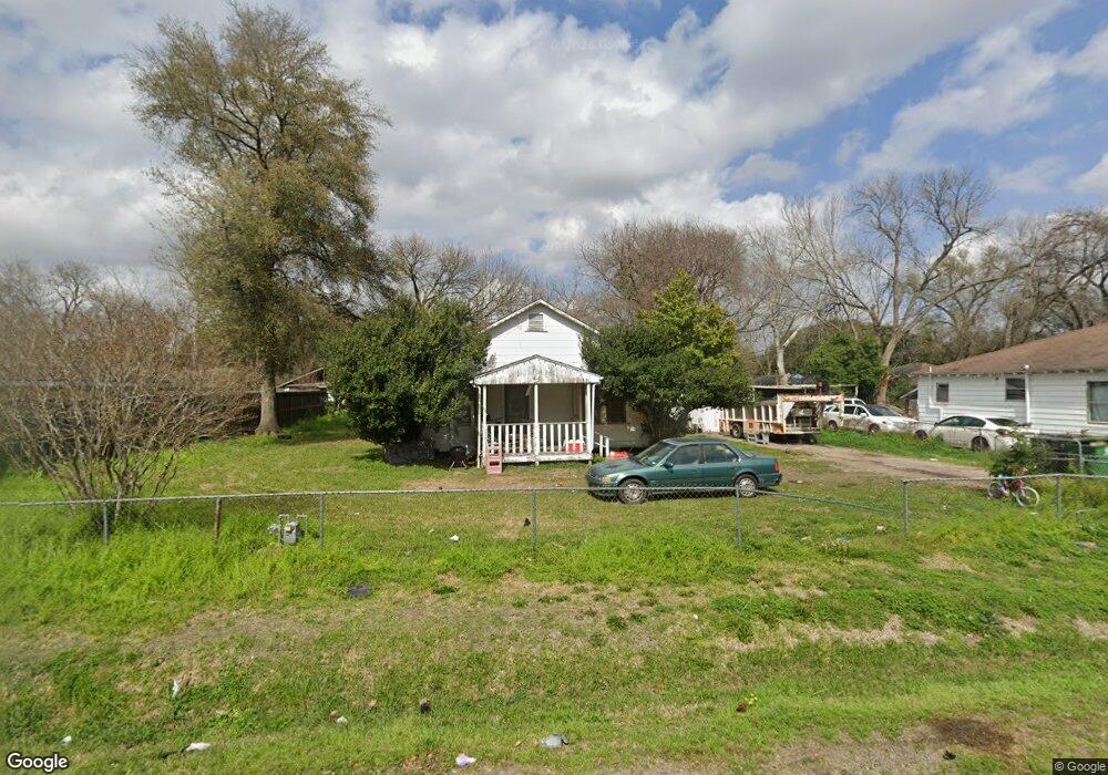 49 De Boll St, Houston, TX 77022 - photo 1