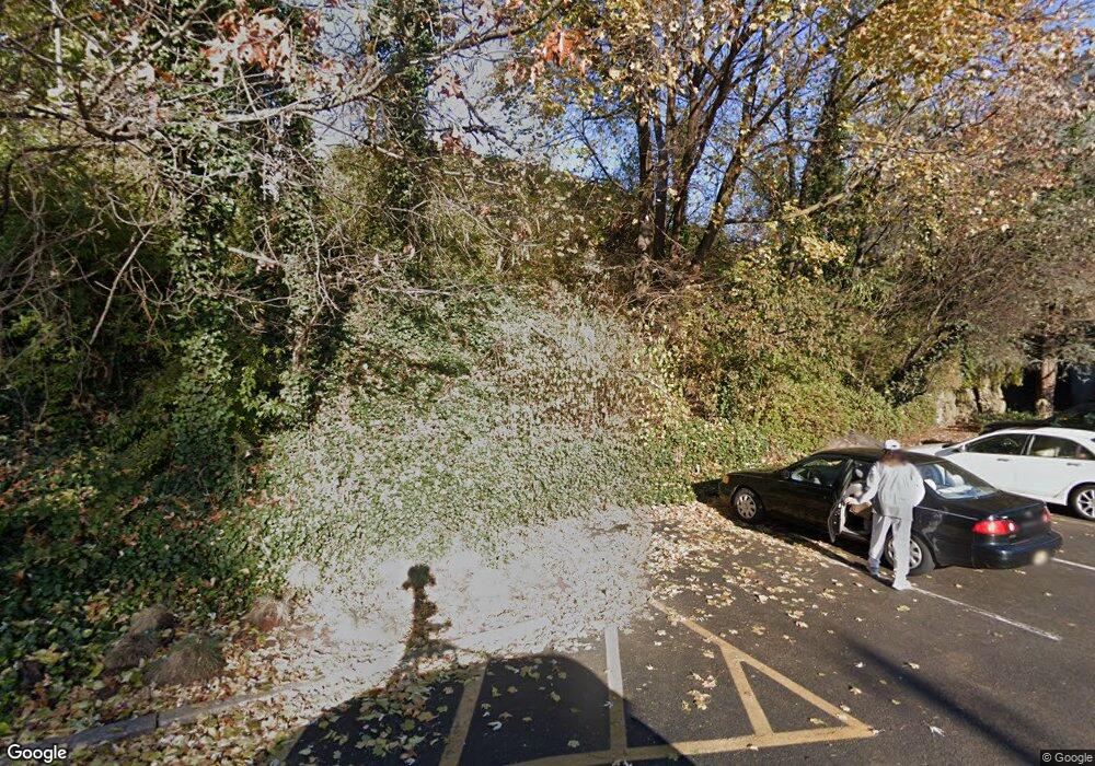 251 Village Circle Dr unit 303, Fort Lee, NJ 07024 - photo 1