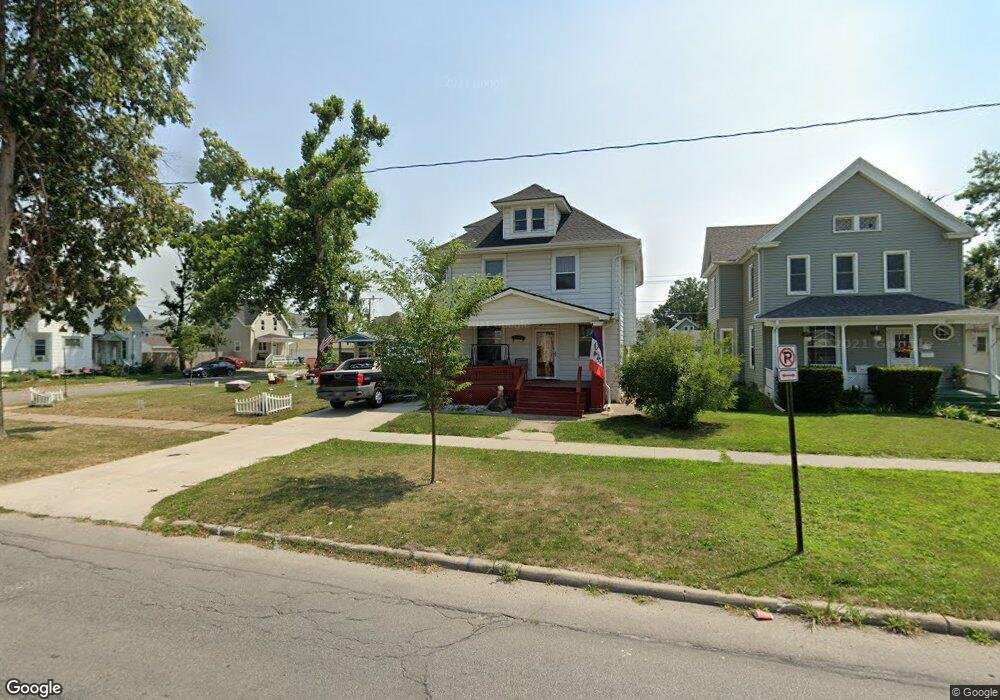 807 F Ave NW, Cedar Rapids, IA 52405 - photo 1