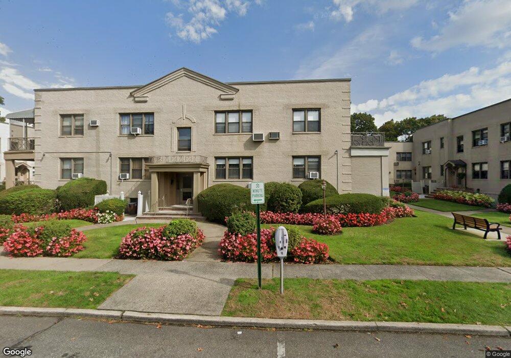 288 Cedarhurst Ave unit E1, Cedarhurst, NY 11516 - photo 1