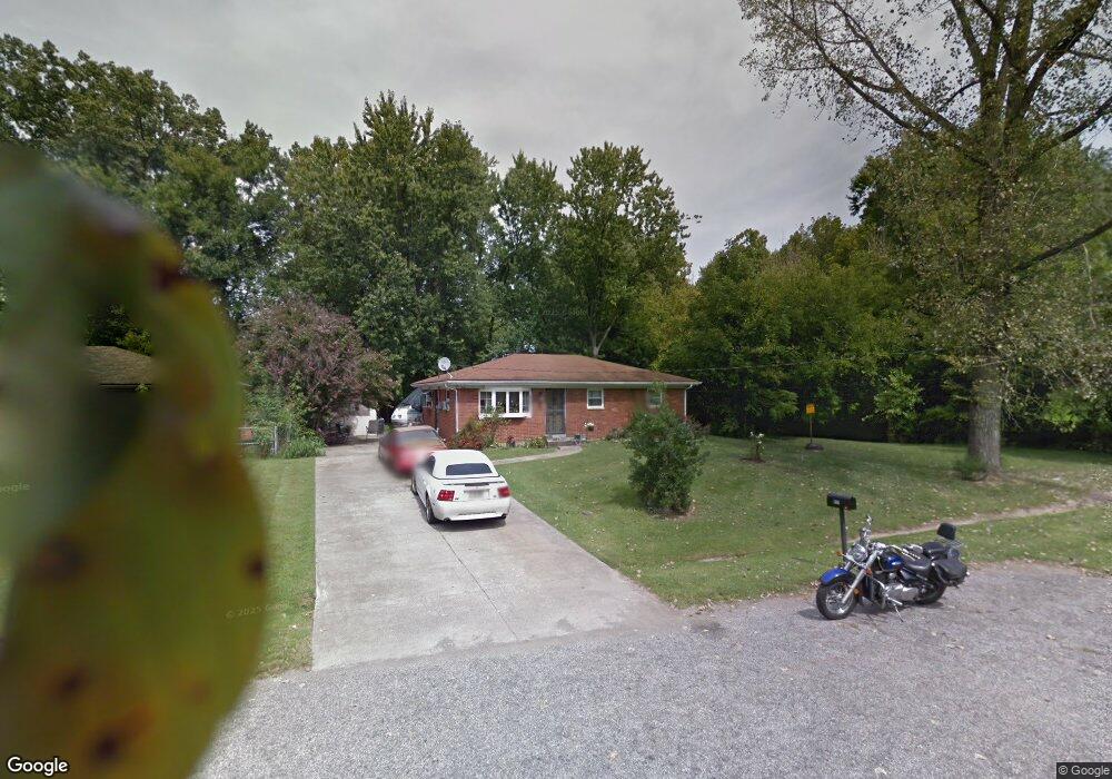 827 Elmwood Ave, New Albany, IN 47150 - photo 1