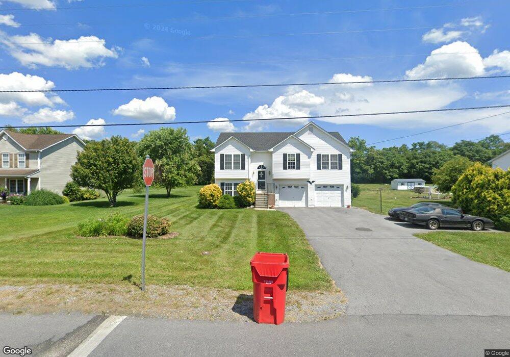 474 Willis Dr, Bunker Hill, WV 25413 - photo 1