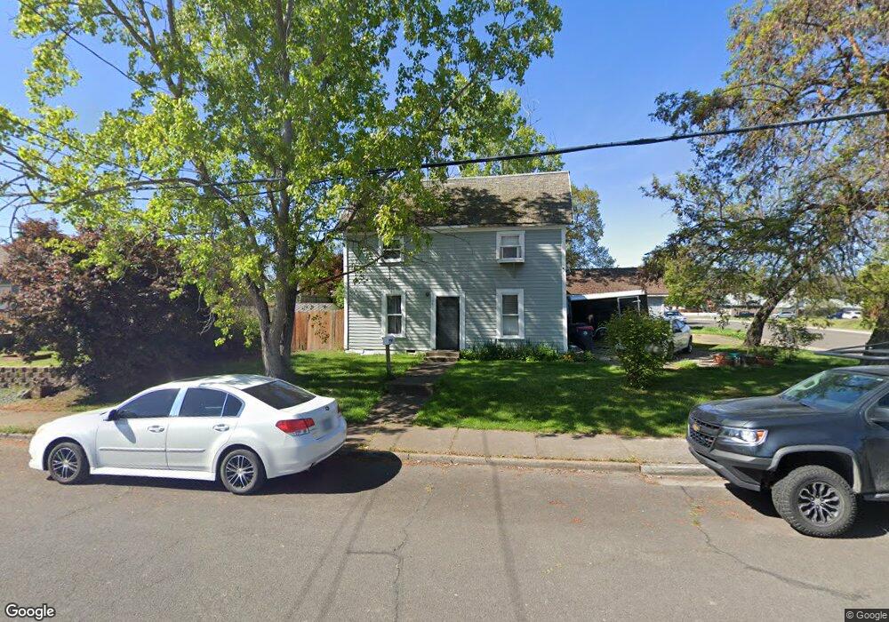 361 N 4th St, Central Point, OR 97502 - photo 1