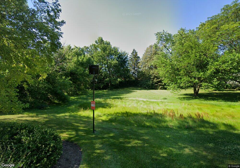 375 Longacres Ln, Palatine, IL 60067 - photo 1