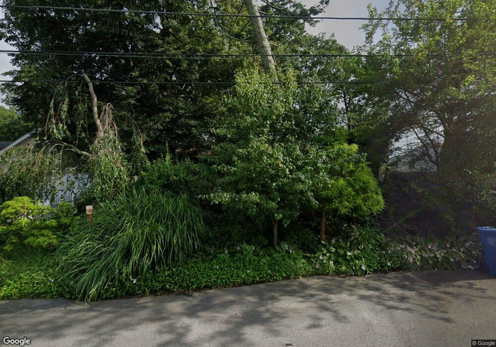 102 Hollow Tree Dr, Cranston, RI 02920 - photo 1