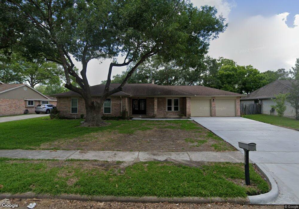 1307 Bayou Oak Dr, Friendswood, TX 77546 - photo 1