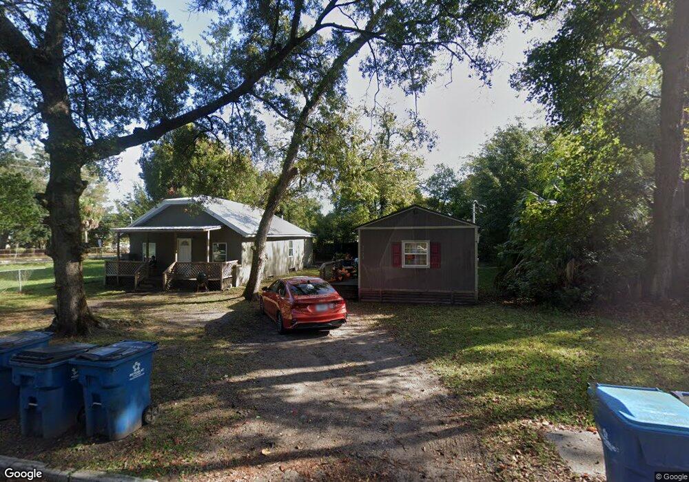 2122 Johnston St, Brunswick, GA 31520 - photo 1