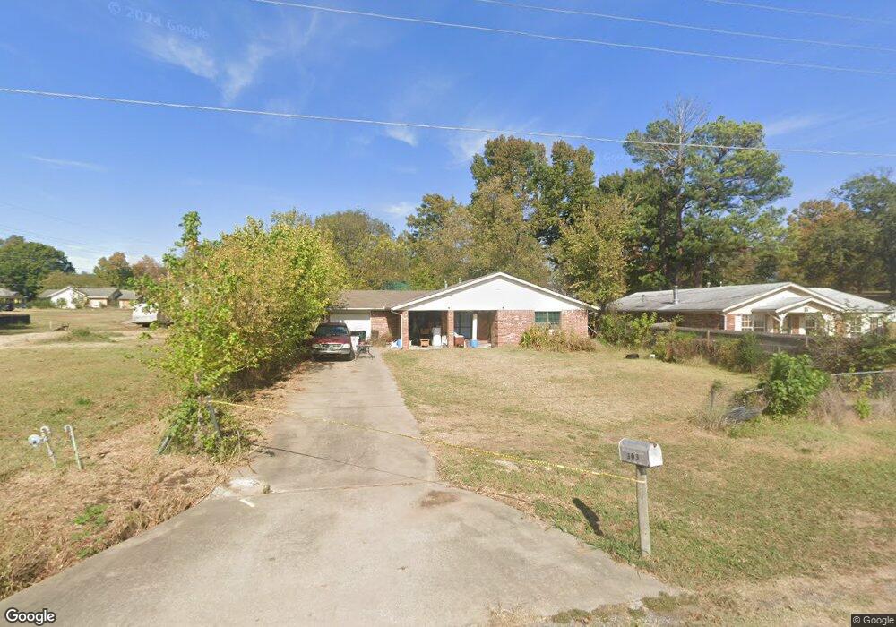 303 W 14th St, Okmulgee, OK 74447 - photo 1