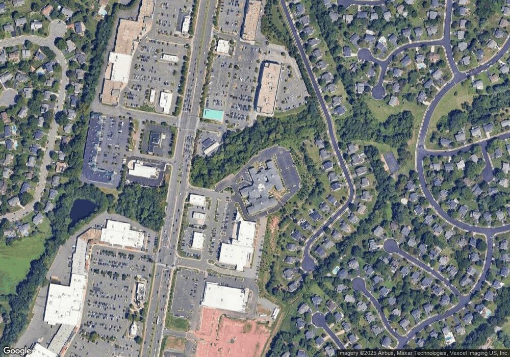 9735 Liberia Ave, Manassas, VA 20110 - photo 1