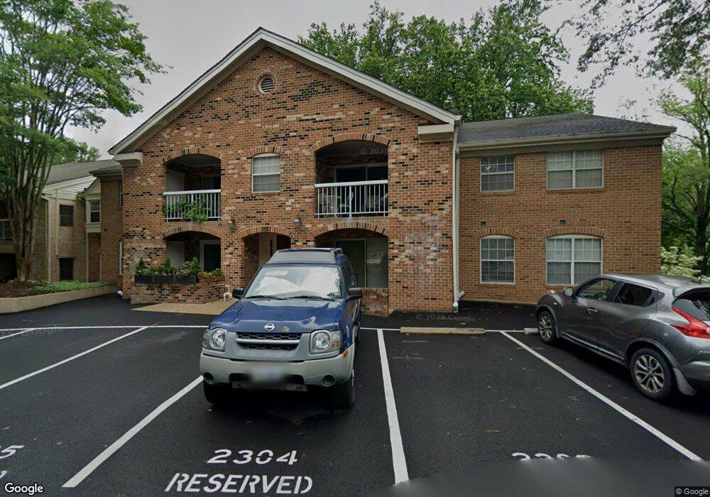 5823 Cove Landing Rd unit 102, Burke, VA 22015 - photo 1