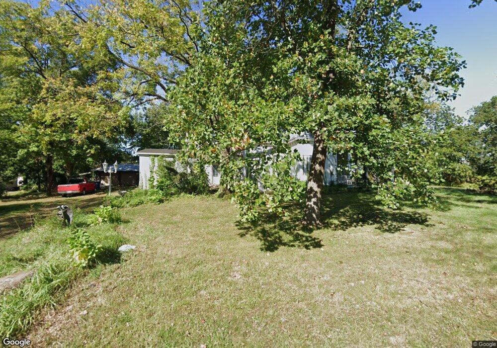 205 Hockaday Ave, Fulton, MO 65251 - photo 1