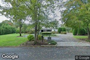 3 Rough Riders Ct, Cold Spring Harbor, NY 11724