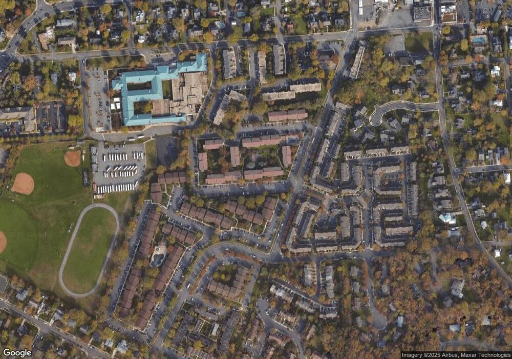 607 Center St unit 102, Herndon, VA 20170 - photo 1