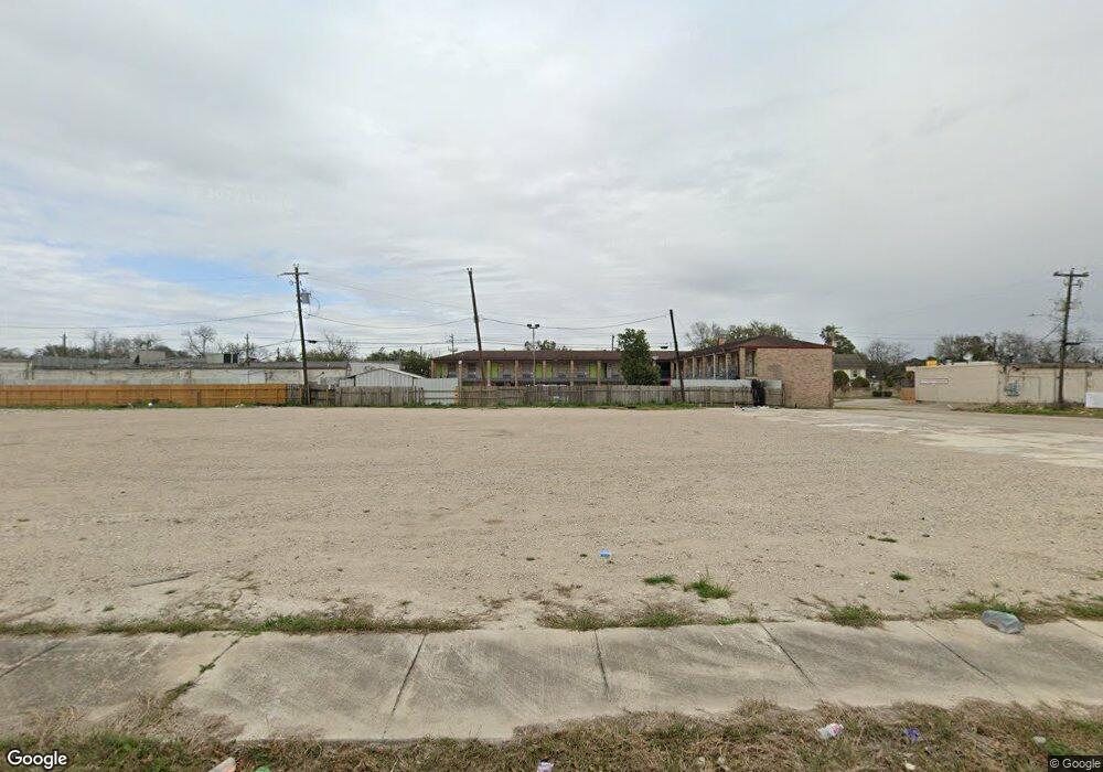 3343-1/2 Kelton, Houston, TX 77021 - photo 1
