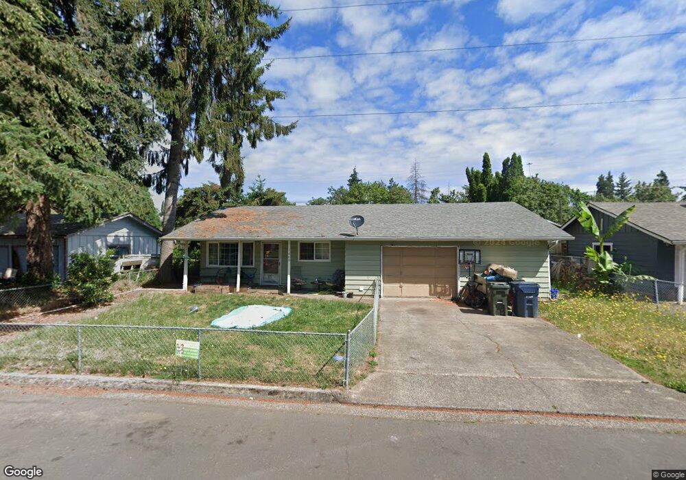 1600 W Quinalt St, Springfield, OR 97477 - photo 1