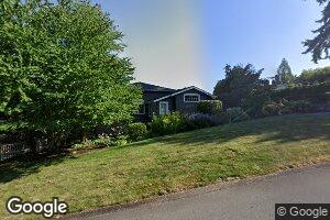 9010 NE 36th St, Yarrow Point, WA 98004