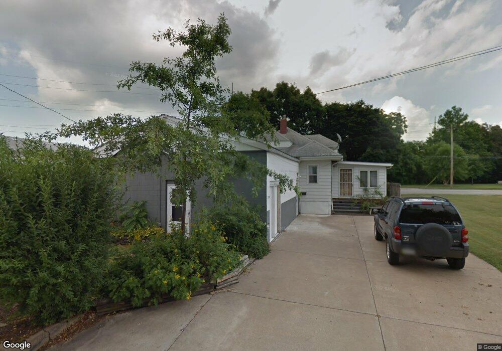 2328 Eastern Ave, Davenport, IA 52803 - photo 1
