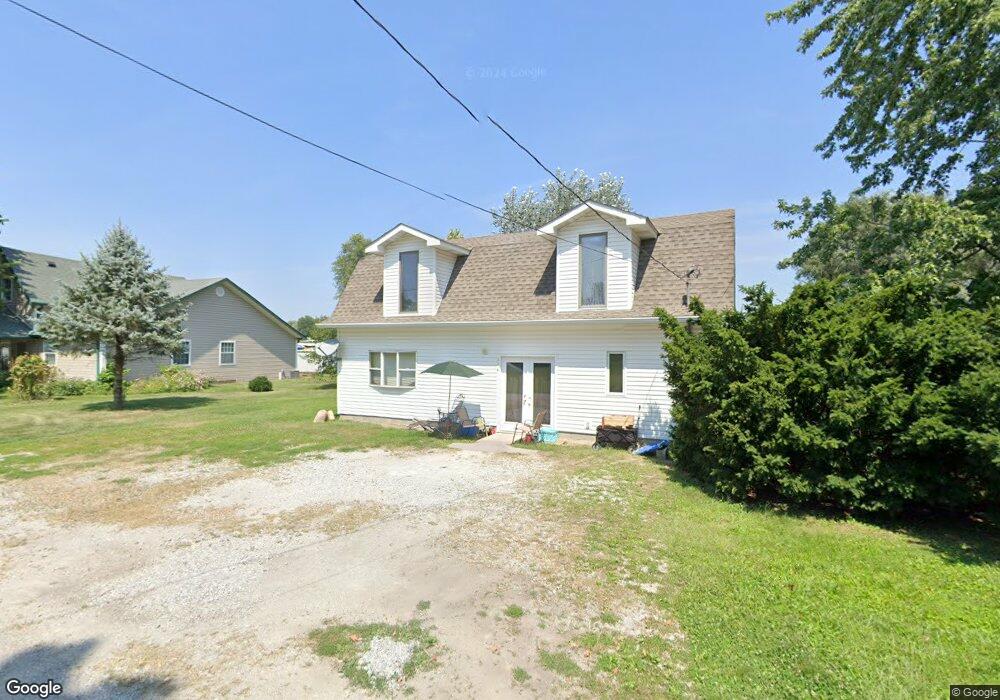 114 E Walnut St, Fountaintown, IN 46130 - photo 1