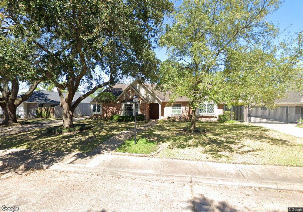 10118 Del Monte Dr, Houston, TX 77042 - photo 1