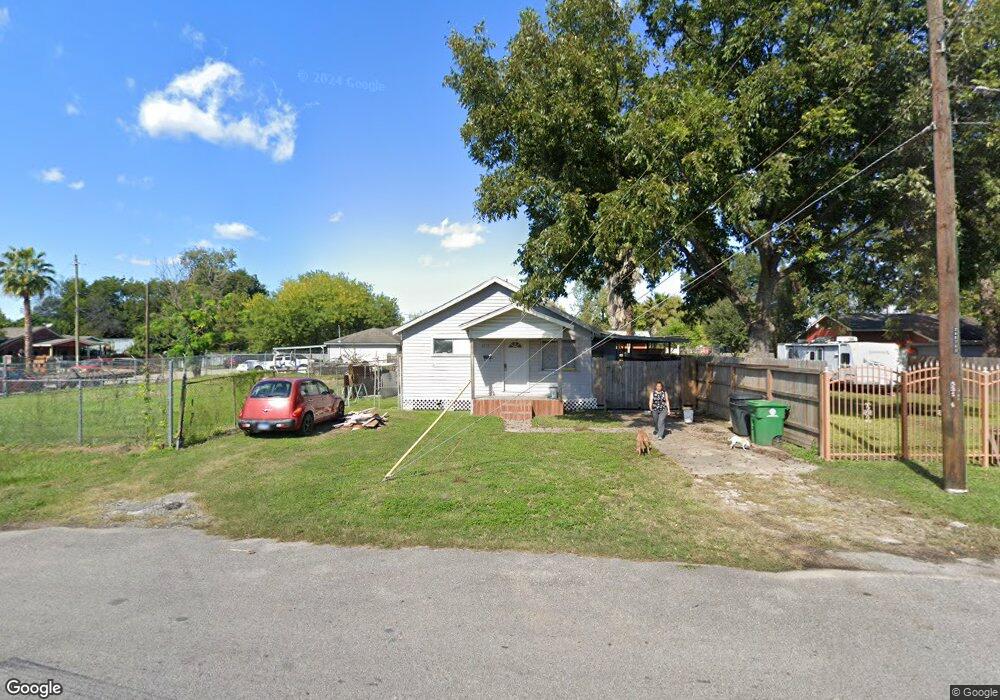 2717 Woodard St, Houston, TX 77026 - photo 1