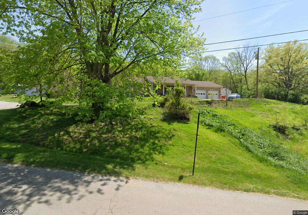 124 N Scruggs Ln, Frankfort, KY 40601 - photo 1