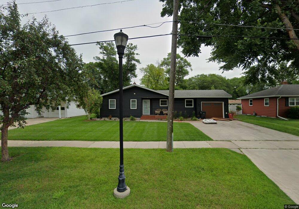 1713 Elm St N, Fargo, ND 58102 - photo 1