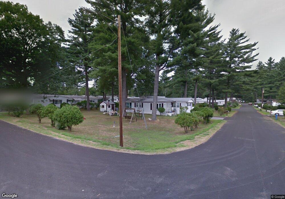 113 Hawthorne Ln unit 113, Nashua, NH 03062 - photo 1