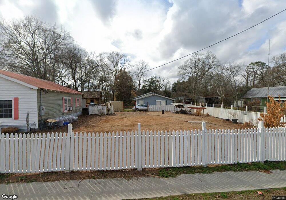 802 E Pershing St, New Iberia, LA 70560 - photo 1