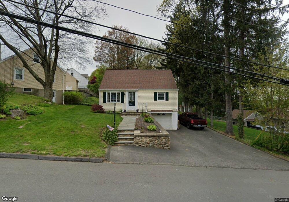 38 Peach Orchard Rd, Waterbury, CT 06706 - photo 1