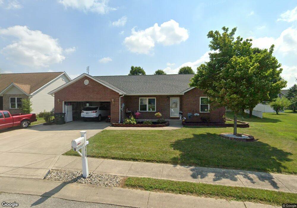 1638 N Wedgewood Ave, Greensburg, IN 47240 - photo 1