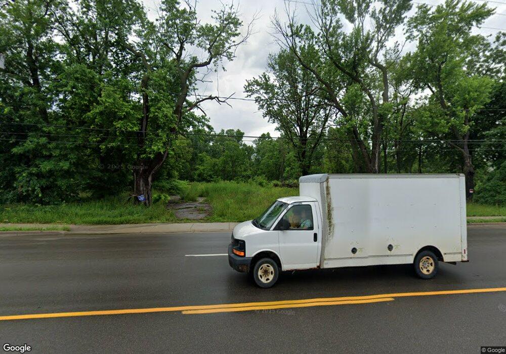 1056 E Bristol Rd, Flint, MI 48529 - photo 1