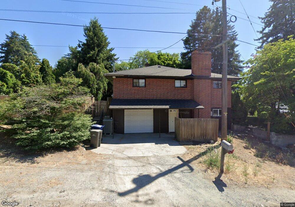 211 12th Place NE, East Wenatchee, WA 98802 - photo 1