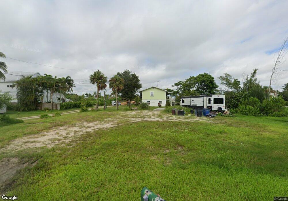 18220 Pioneer Rd, Fort Myers, FL 33908 - photo 1